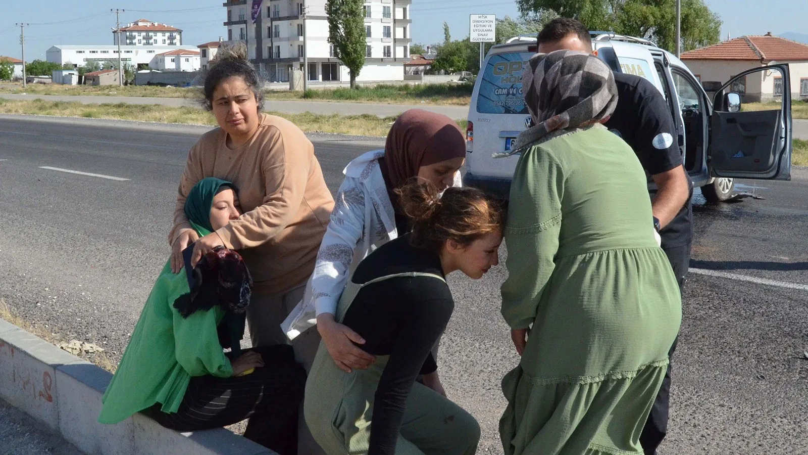 YKS Öncesi Feci Kaza: 1 Ölü, 10 Yaralı!