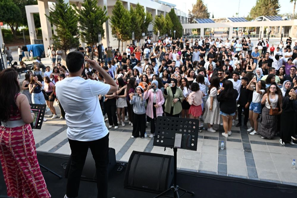 YKS Öncesi Öğrencilere Moral Konseri Mersin’de!
