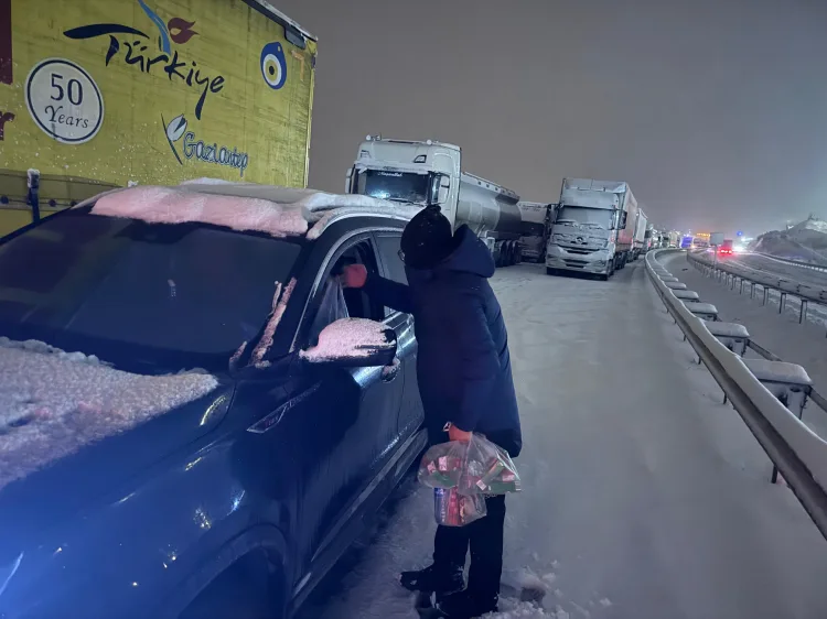 Yoğun Kar Yağışı Kahramanmaraş’ta Aksamalara Yol Açtı