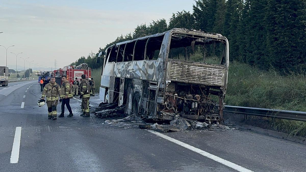 Yolcu Otobüsü Alev Alev Yandı, 43 Yolcu Kurtarıldı!