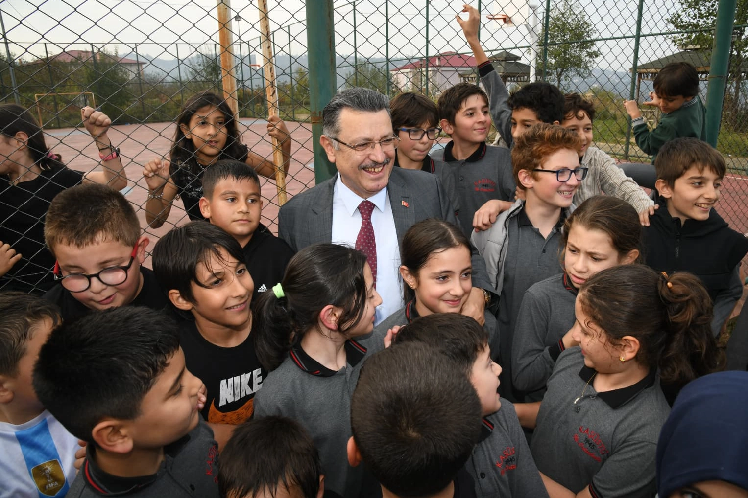 Yomra’da Öğrencilere Yeni Oyun Sahası Müjdesi!