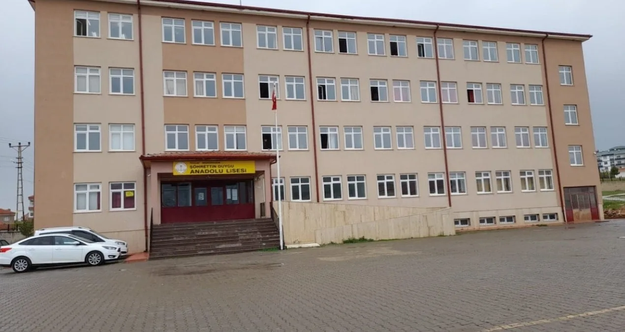 Yozgat’ta Atatürk Büstsüz Okul Tepkisi!