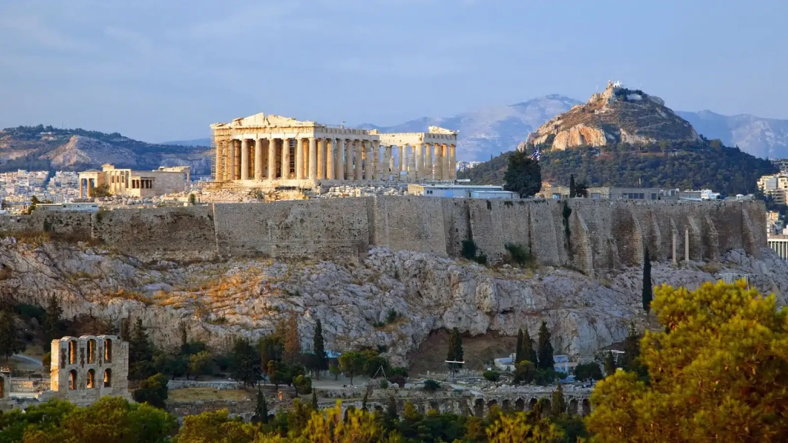 Yunanistan’ın Borç Krizi: Akropolis Satılmalı mı?