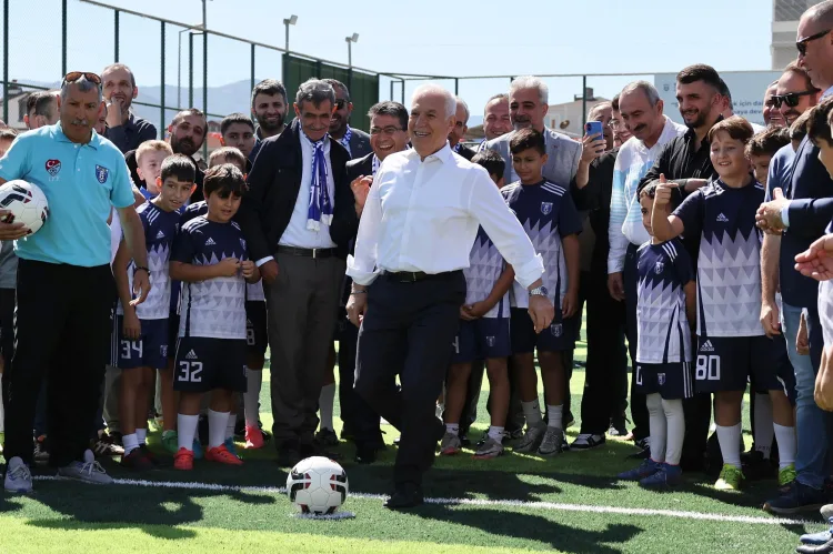 Yunuseli’ne Modern Spor Tesisinin Açılışı Yapıldı