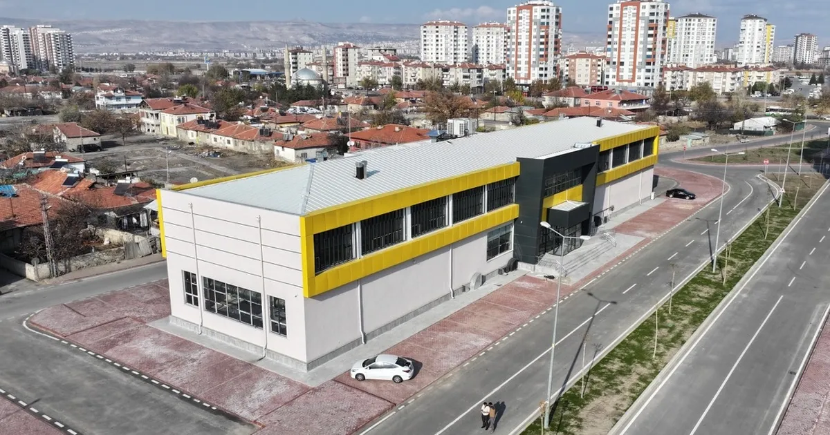 Yunusemre’de Modern Sosyal Tesis Hizmete Açıldı