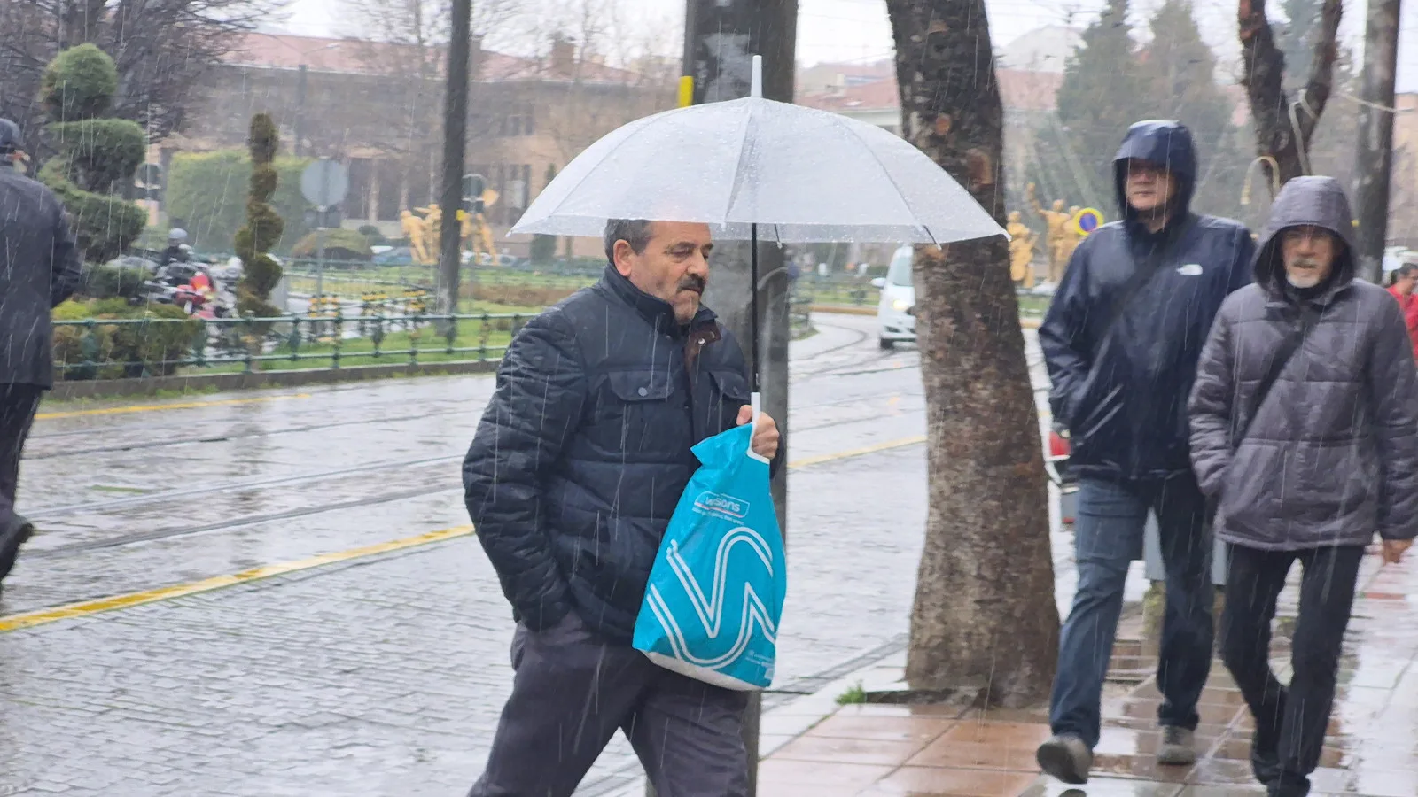 Yurt Geneli İçin Gök Gürültülü Yağış Uyarısı!