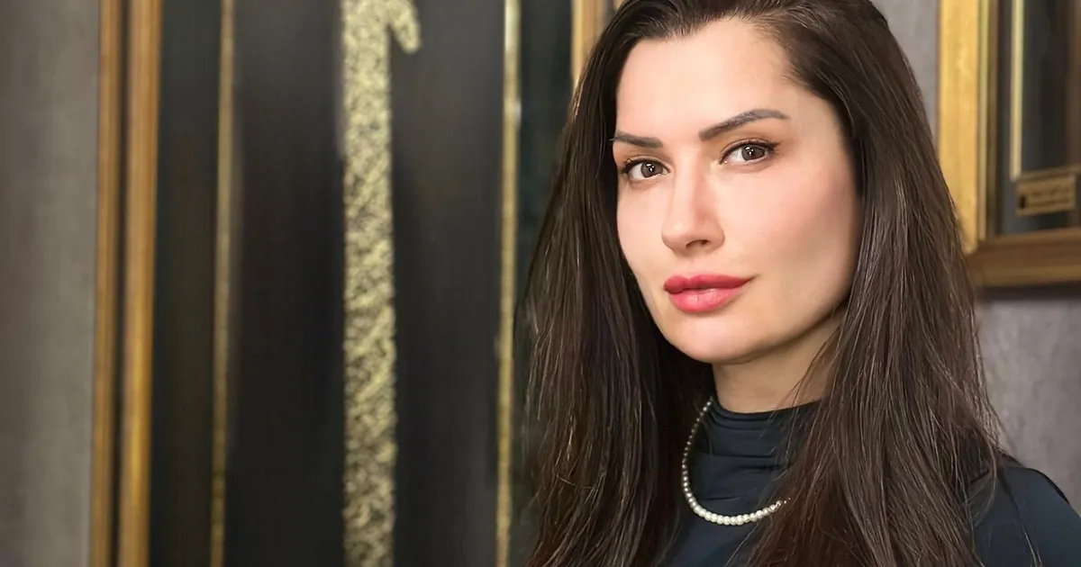 Yürüyüş Bilinci: Hacer Özlem Çiçek’in Yeni Eseri