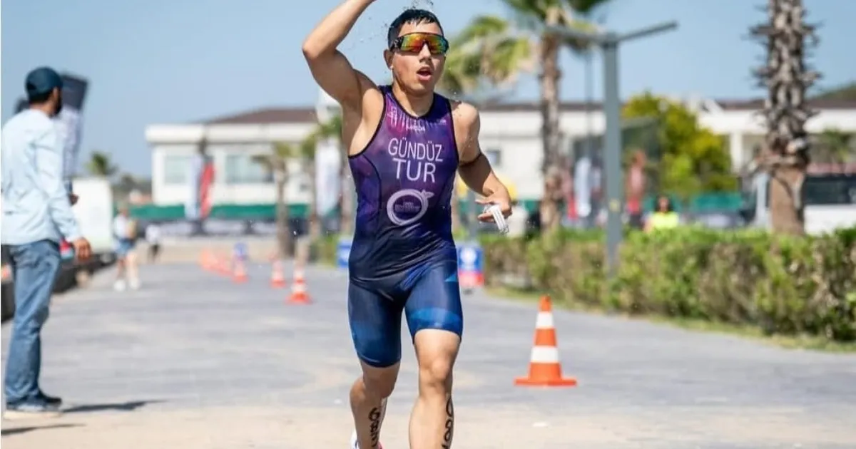Yusuf Efe Gündüz, Triatlon’da Şampiyon Oldu!