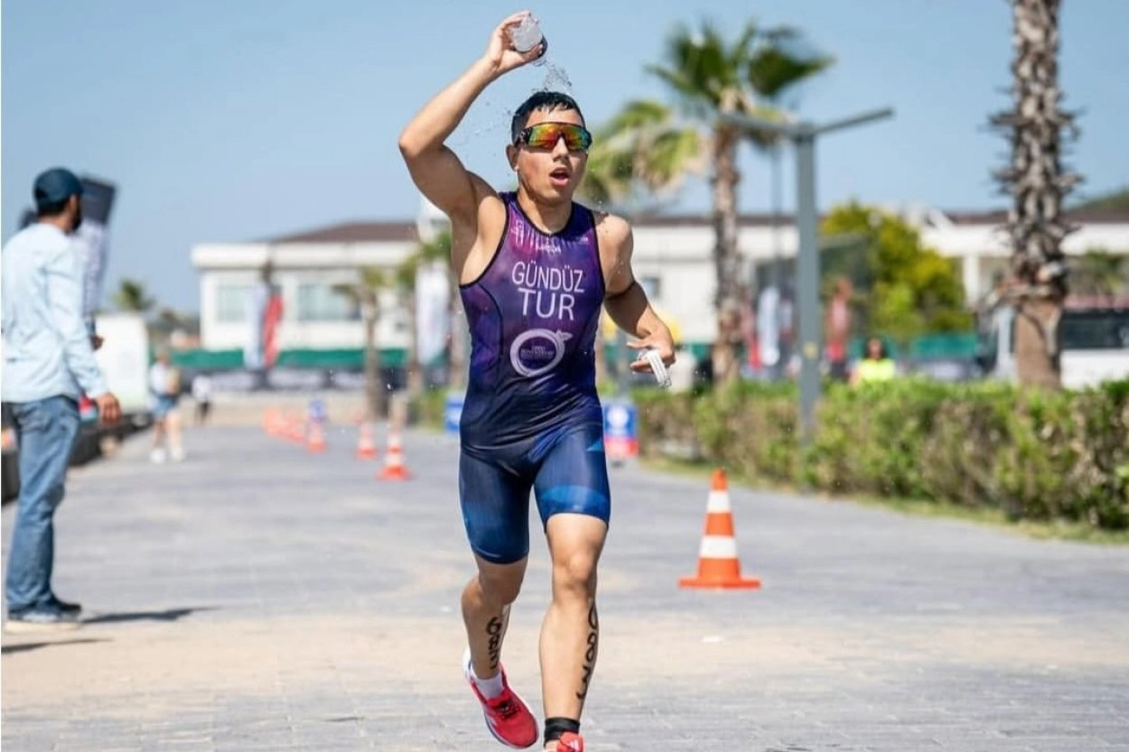 Yusuf Efe Gündüz, Triatlon’da Şampiyonluk Kazandı!