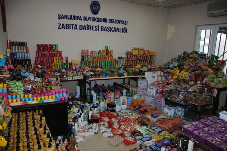 Zabıta, Bayram Öncesi 6 Milyon TL’lik Gıda Topladı!