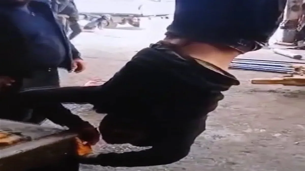Zihinsel Engelli Çalışana Şaka İddiasıyla Eziyet!