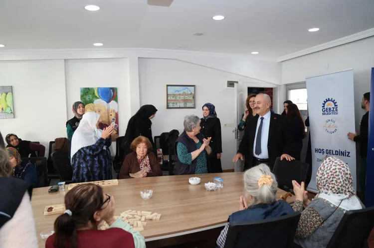 Zinnur Büyükgöz, Huzurevi Sakinleriyle Buluştu